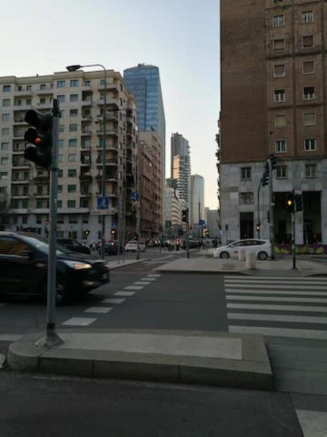 Suite Metro Stazione Centrale / Repubblica ميلان المظهر الخارجي الصورة